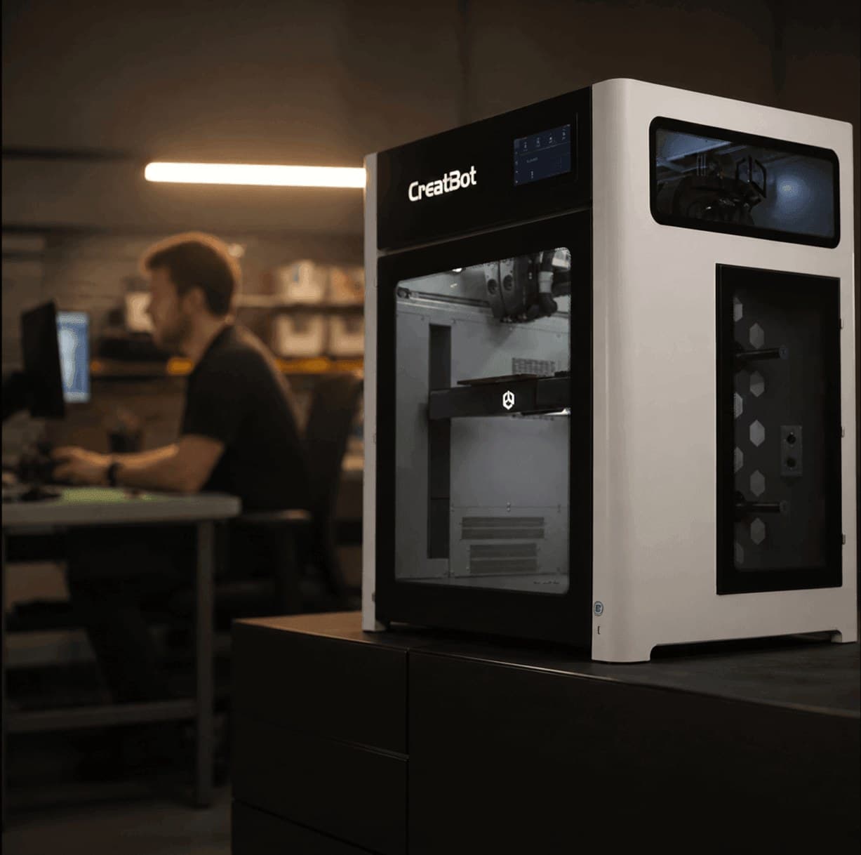 CreatBot D400 HS в рабочем помещении