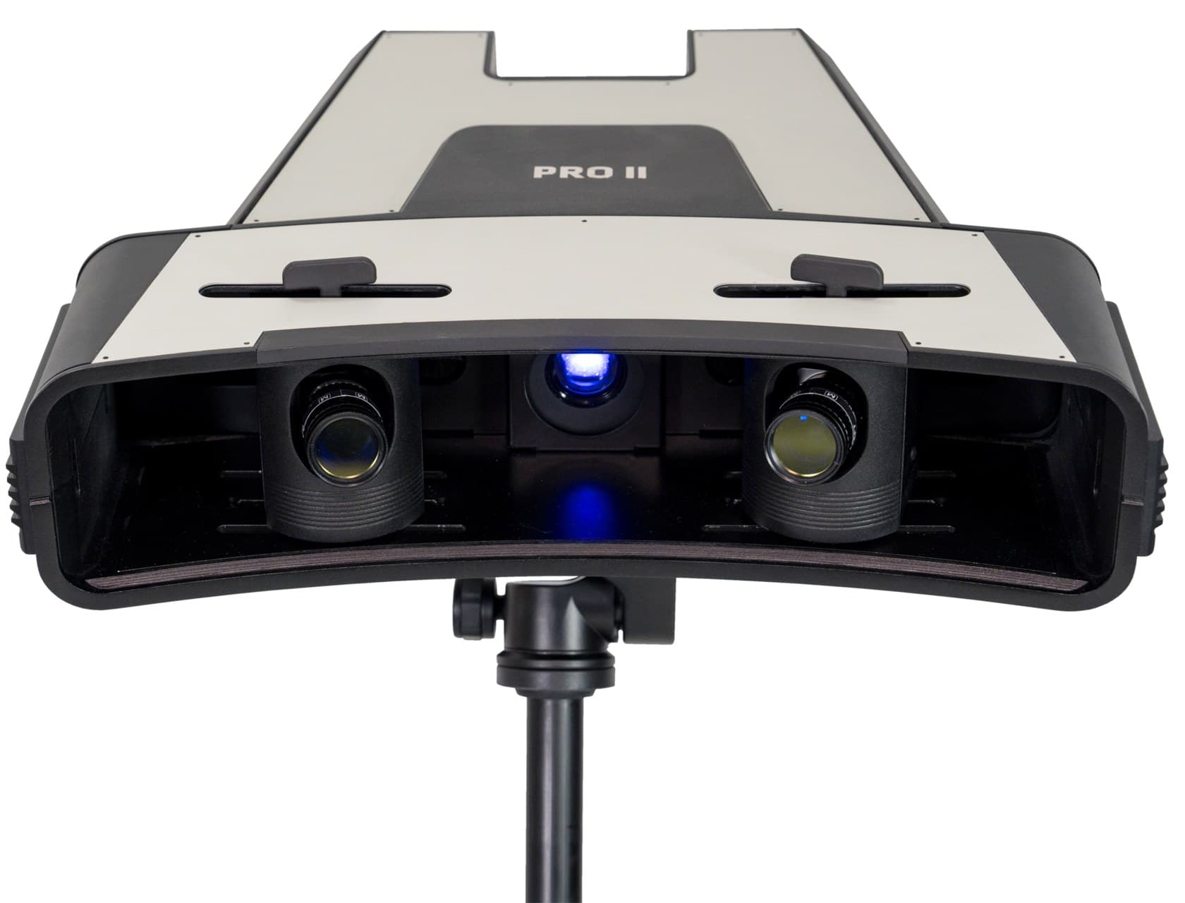 RangeVision PRO II спереди: две камеры и проектор синего света